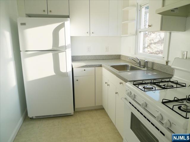 62 W Mahan Street 2nd Fl.
