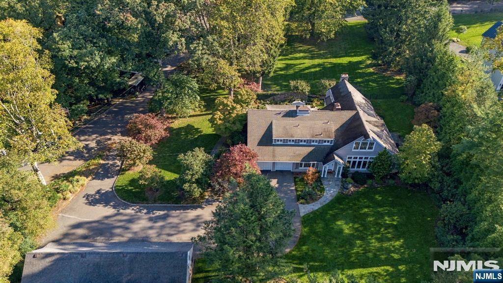 15 Duck Pond Road