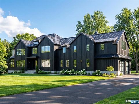Photo of 1 Hickory Hill Road, Saddle River, NJ 07458 (MLS # 26018622)