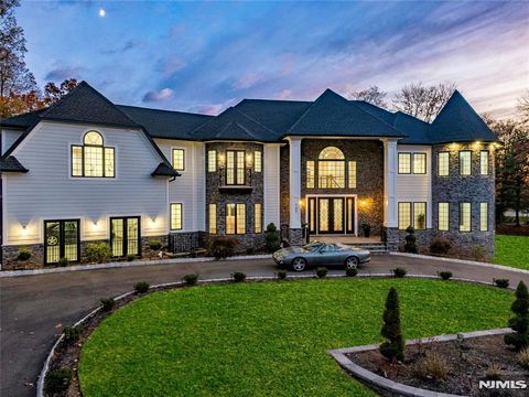 707 Black Hawk Lane Franklin Lakes NJ 07417