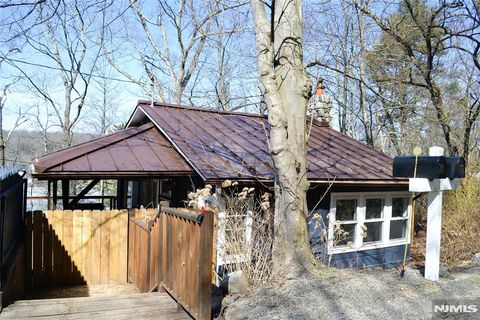 38 Mountain Trail Sandyston NJ 07826