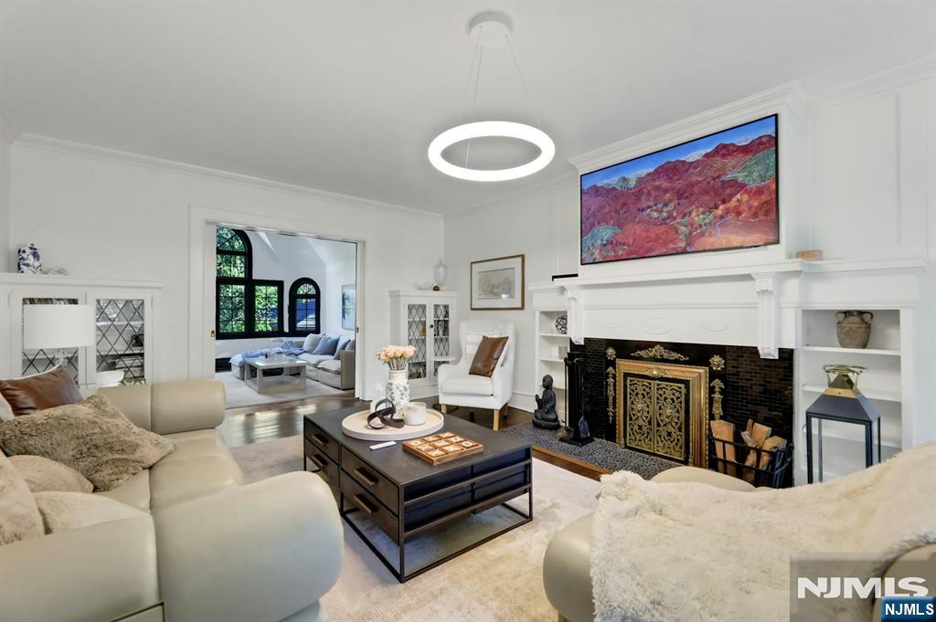 329 Cantrell Road