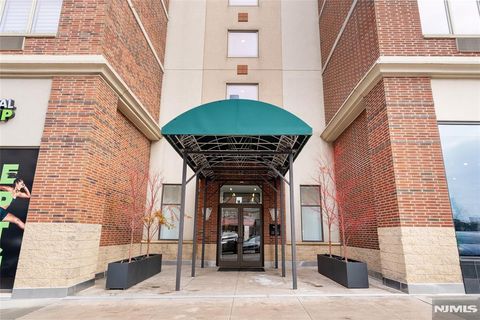 Photo of 2201 City Place, Edgewater, NJ 07020 (MLS # 25042568)