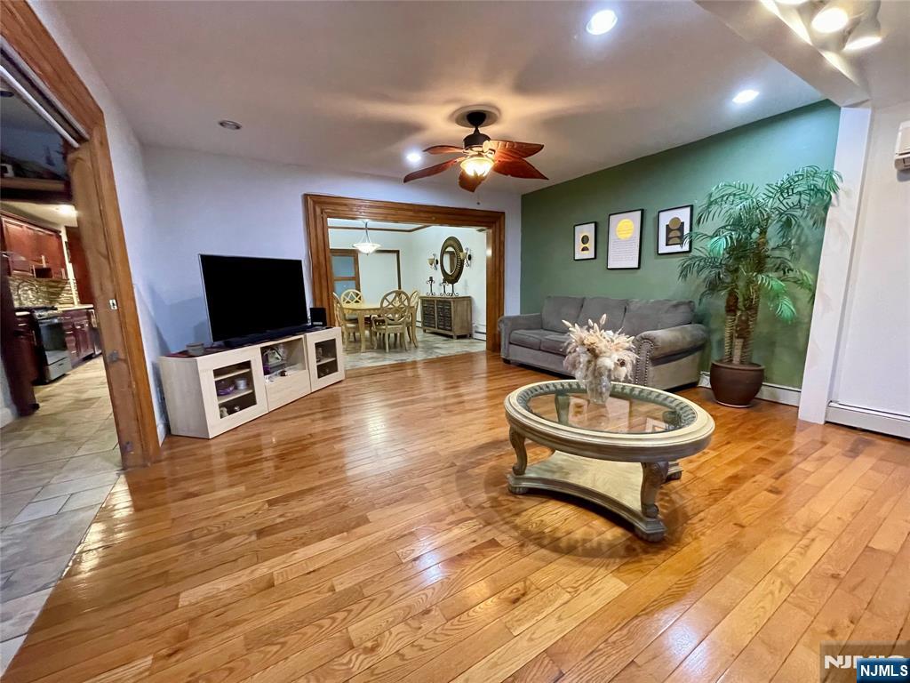 172 Roosevelt Avenue
