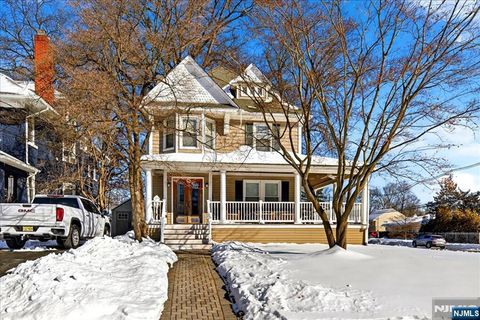 Photo of 258 Clinton Place, Hackensack, NJ 07601 (MLS # 26004121)