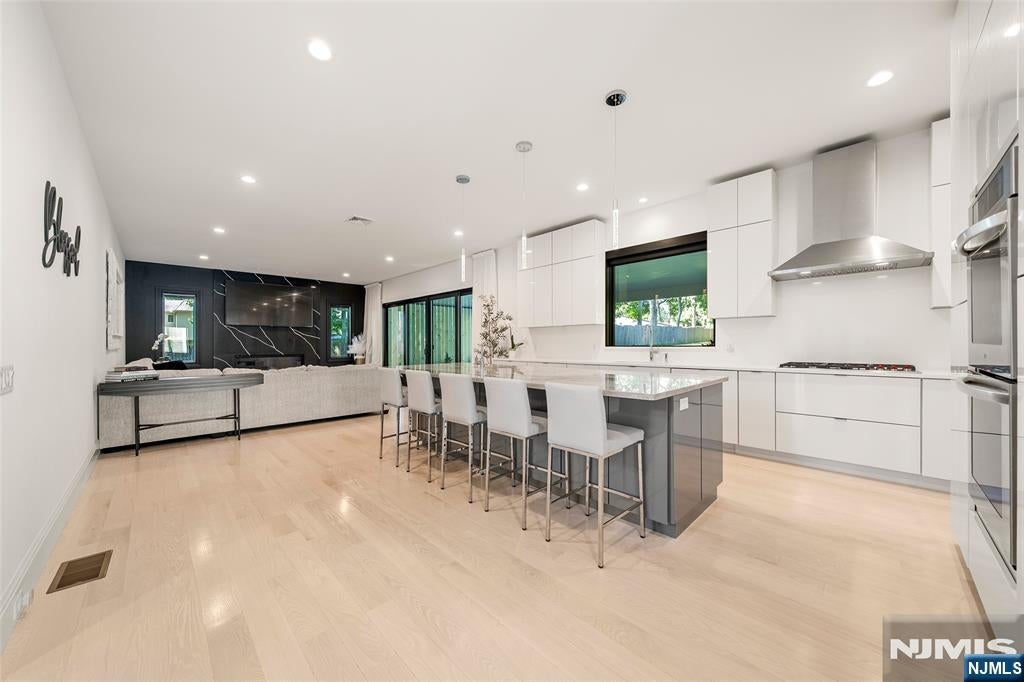 355 Summit Street