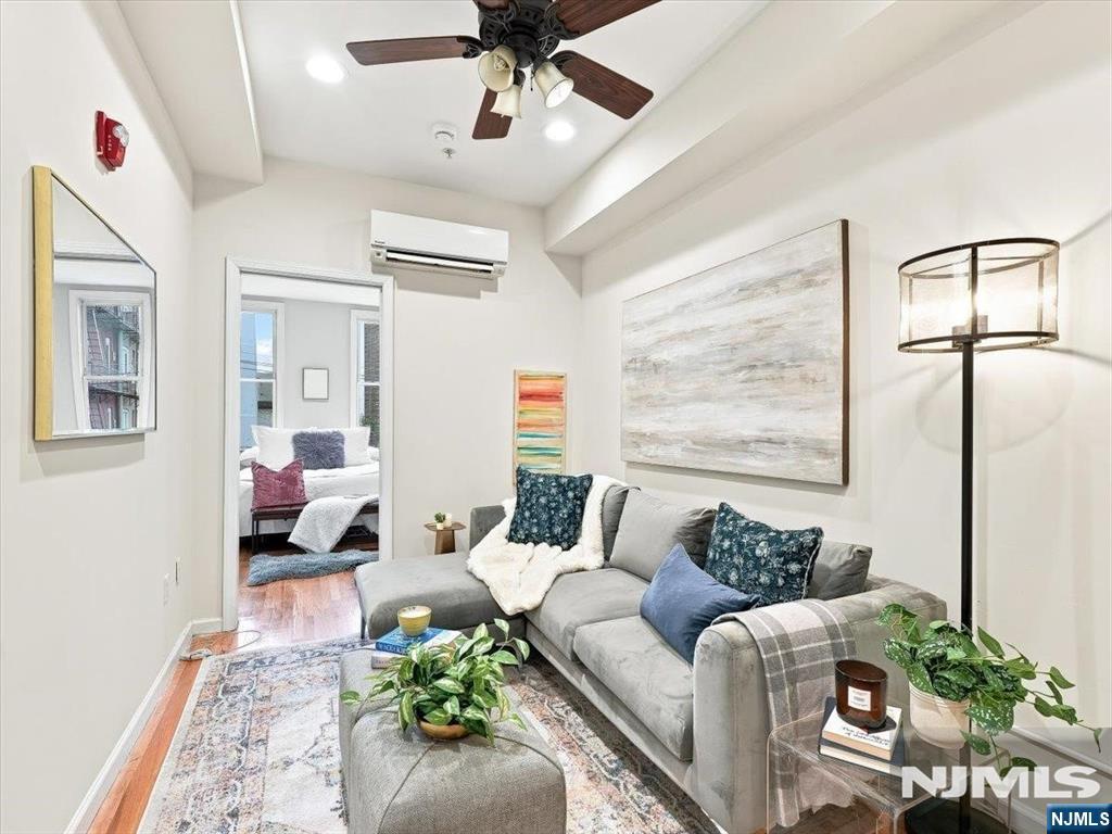 358 3rd Street 3L