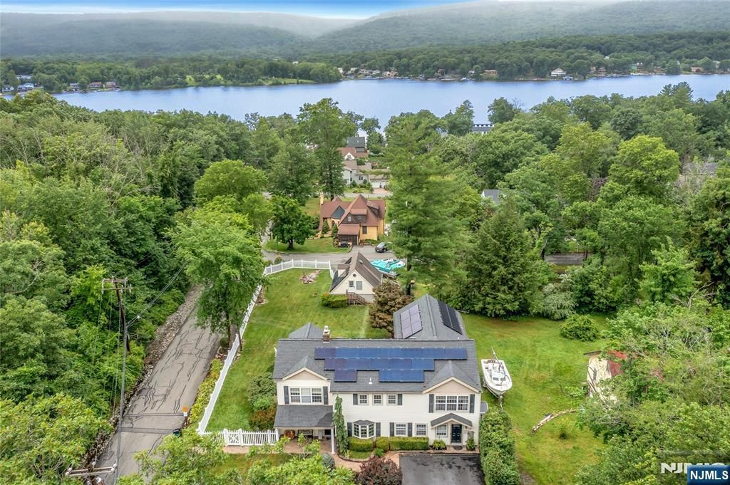 Photo of 16 Shephard Road, West Milford, NJ 07421 (MLS # 26023266)
