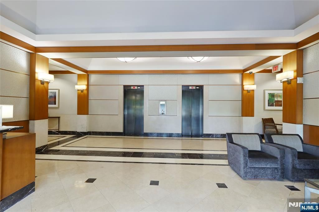 Photo of 6 Horizon Rd #2106, Fort Lee, NJ 07024 (MLS # 25035456)