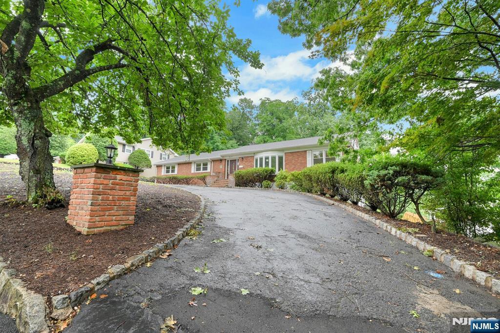 26 Alpine Drive