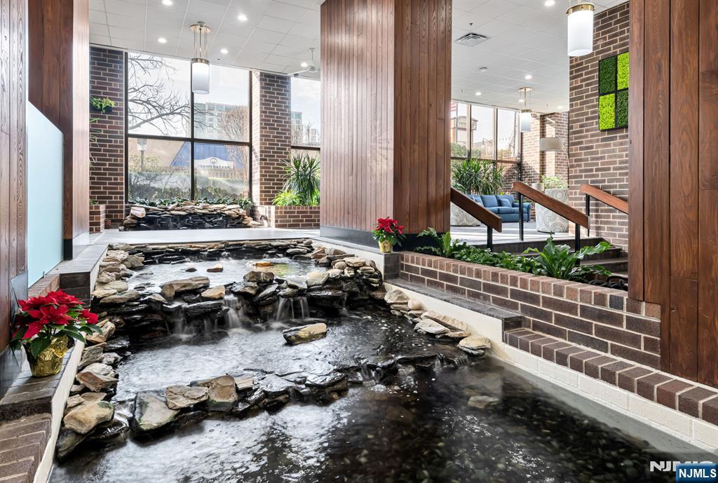 770 Anderson Avenue 4K