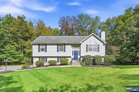 Photo of 46 Melinda Lane, Vernon, NJ 07421 (MLS # 26034982)