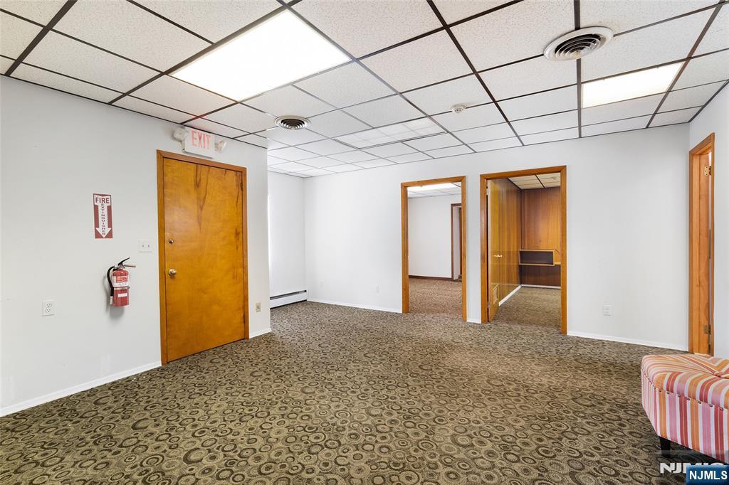 18 Glen Road 2B