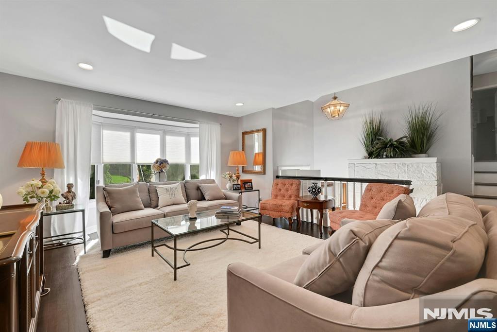 106 Pascack Avenue