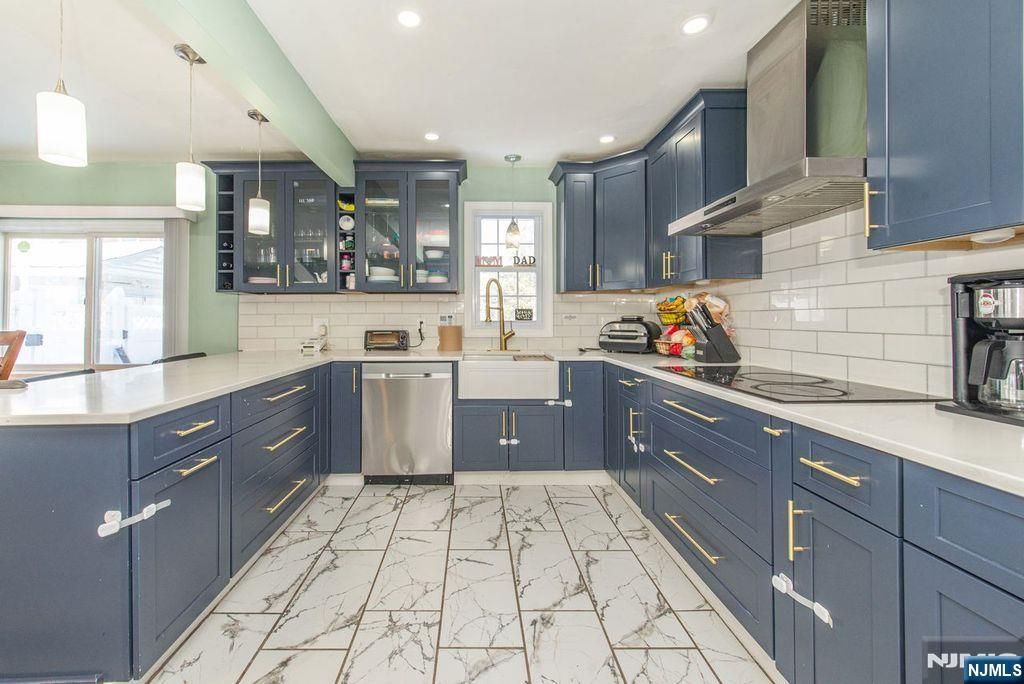 Photo of 26 Hickory Avenue, West Milford, NJ 07480 (MLS # 26002171)