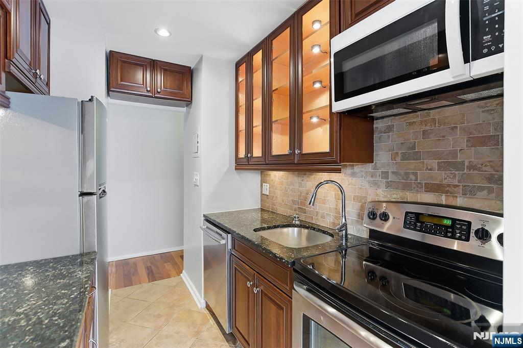 20 Jefferson Street B10