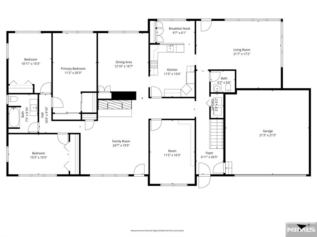 Main image without alt text