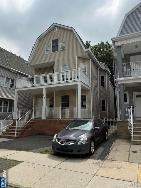 182 19th Street East Orange NJ 07017