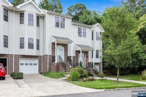 Photo of 49 Rockcreek, Riverdale Borough, NJ 07457 (MLS # 26027725)