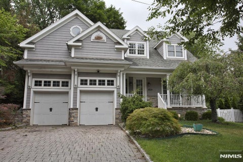 Photo of 20 Wayne Avenue, River Edge, NJ 07661 (MLS # 26025072)