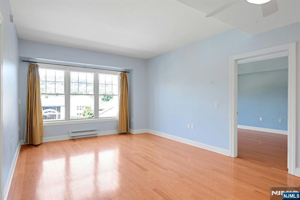 48 S Park Street 409