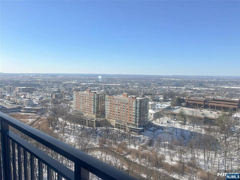 Photo of 1275 15th St #19C, Fort Lee, NJ 07024 (MLS # 26001091)