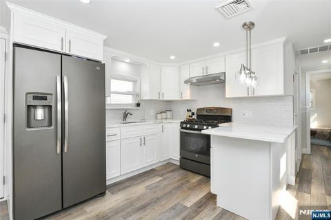 34 Helen Drive Moonachie NJ 07074