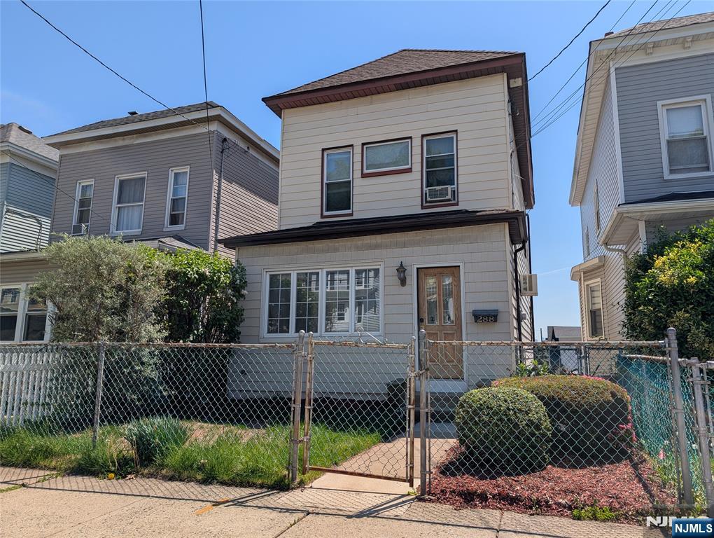 Property for Sale at 288 Elm Street, Kearny, New Jersey - Bedrooms: 3 
Bathrooms: 1 
Rooms: 6  - $465,000