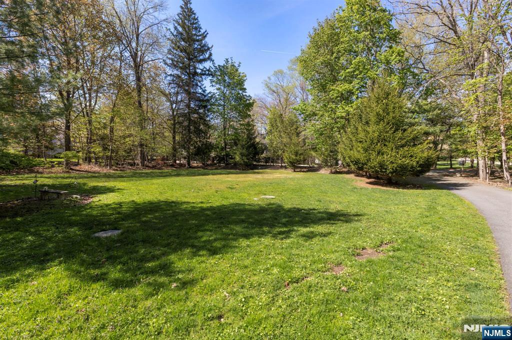 10 Old Stone Church Road