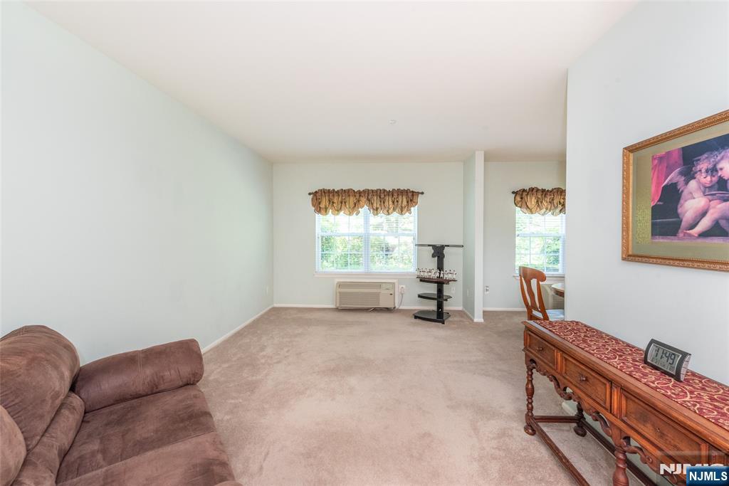 1101 Richmond Road 101