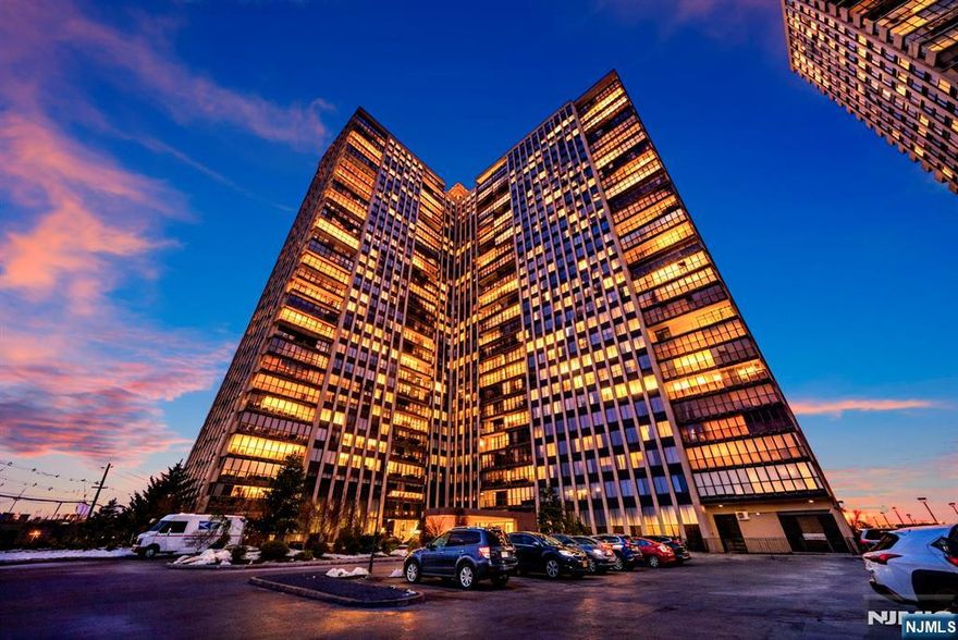 Escape to your cozy urban oasis at 300 Winston Towers. This charming 2-bed, 1.5-bath condo at 300 Winston Towers offers stunning east and south views of the Manhattan skyline and Hudson River from its spacious balcony - perfect for morning coffee or sunset cocktails. Inside, enjoy a warm living room, kitchen with recently replaced appliances, and a charming breakfast area. One bathroom has been beautifully renovated, and the condo is in excellent condition. Conveniently located on the 22nd floor with on-floor laundry and storage rooms. Building amenities include an outdoor pool, tennis court, and a community room. Schedule a viewing today and make this Winston Towers condo your peaceful getaway!