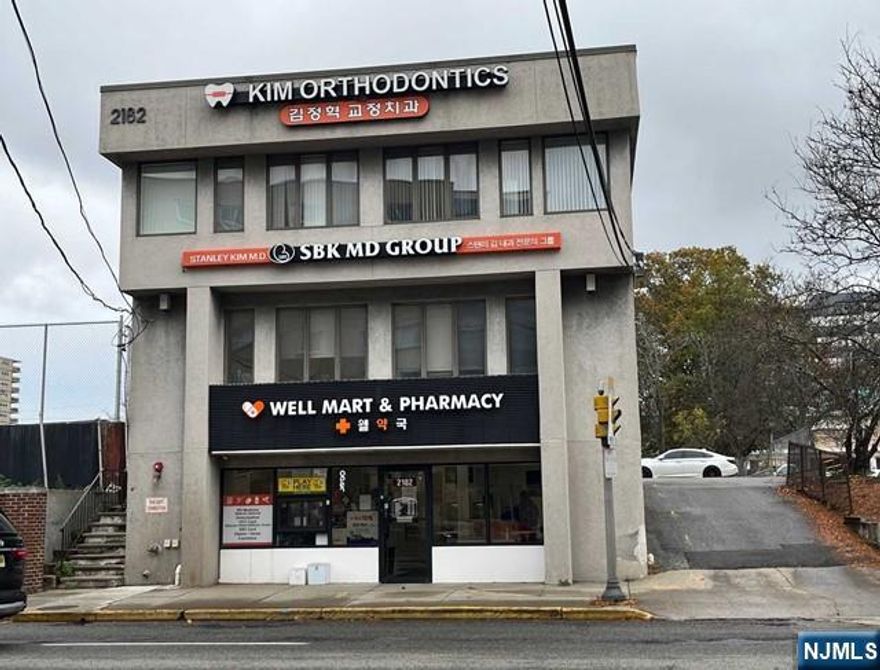 WELL-MAINTAINED BUILDING ON BUSY TRAFFIC AREA WITH HIGH VISIBILITY. THIS SPACE ON THE STREET LEVEL IS IDEAL FOR ANY KIND OF GENERAL BUSINESS, ALSO GREAT FOR MEDICAL OFFICES. NEXT TO ACME SUPERMARKET, FORT LEE HIGH SCHOOL. WALKING DISTANCE TO NYC TRANS. TENANT PAYS OWN UTILITIES. ONE MONTH BROKER'S FEE WILL BE PAID BY TENANT. **1,700 SF. Currently operated as a doctor's office.**
