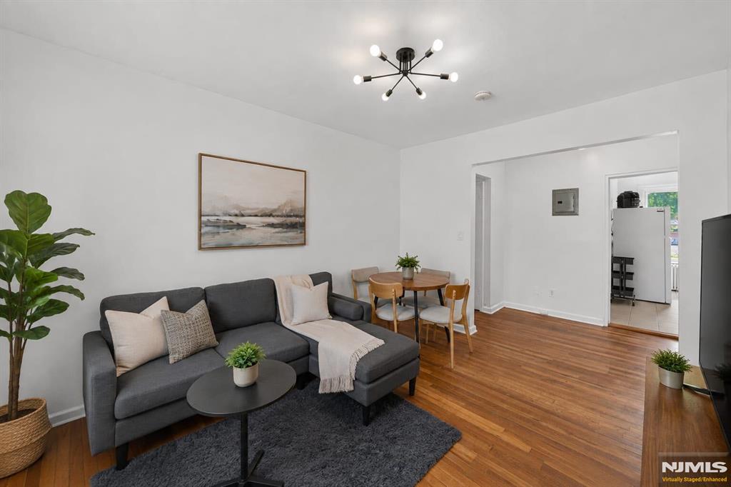 140 W Englewood Avenue 5B