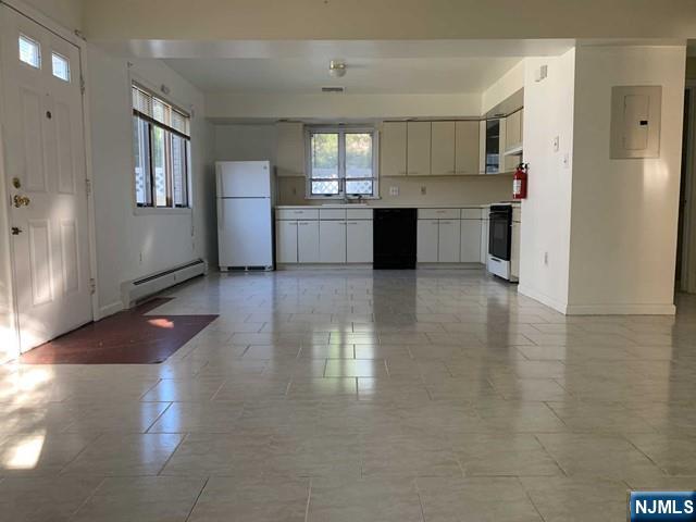 703 Day Avenue The first fl