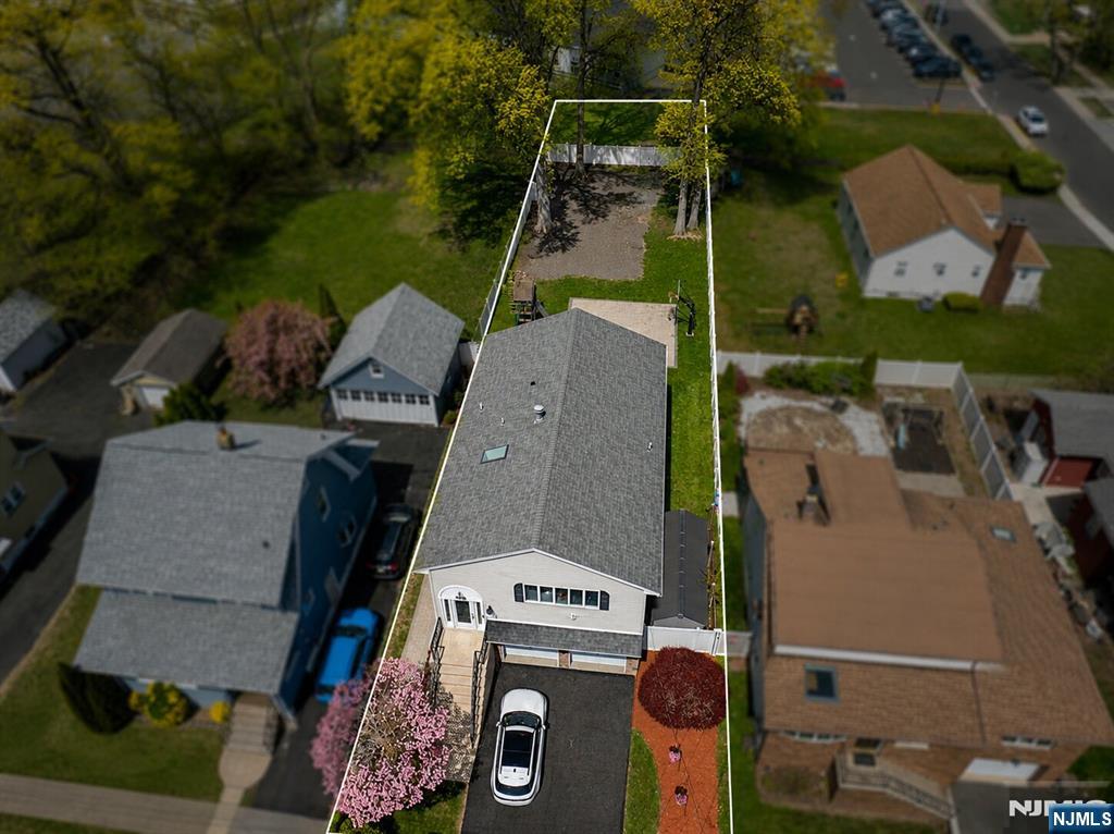 12 Chamberlain Avenue