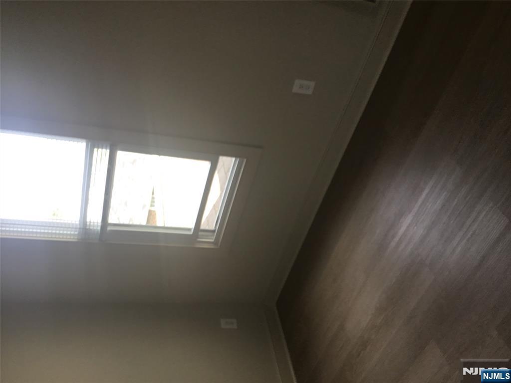 Rental Property at 739 Pennsylvania Ave, Lyndhurst, New Jersey - Bedrooms: 2 
Bathrooms: 1 
Rooms: 4  - $2,350 MO.