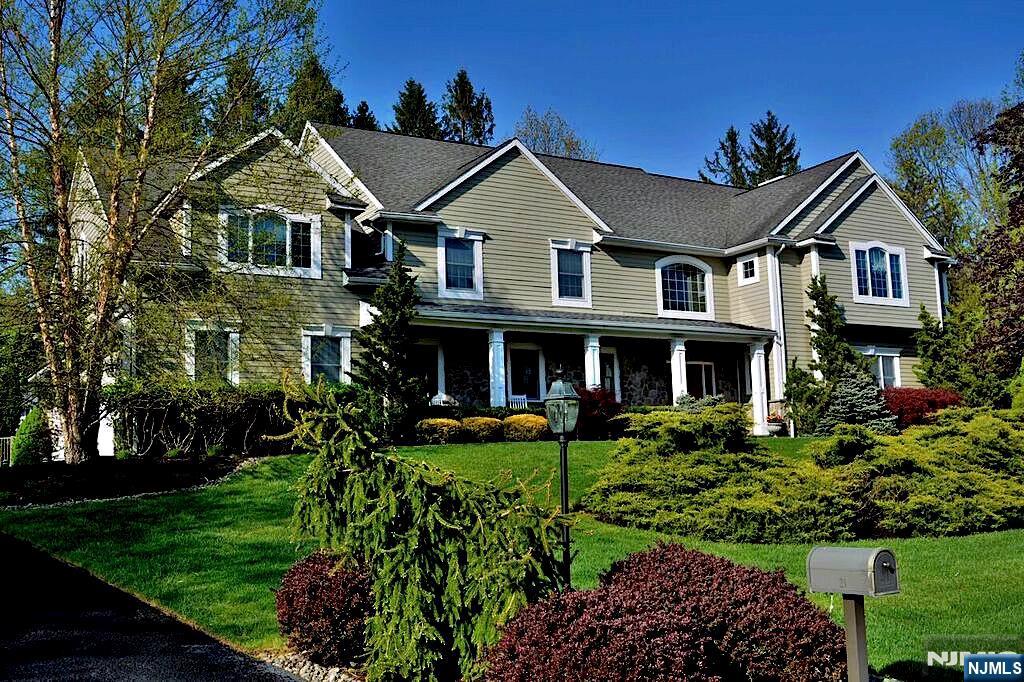 21 Winding Way