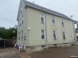 420-424 E 18th Street