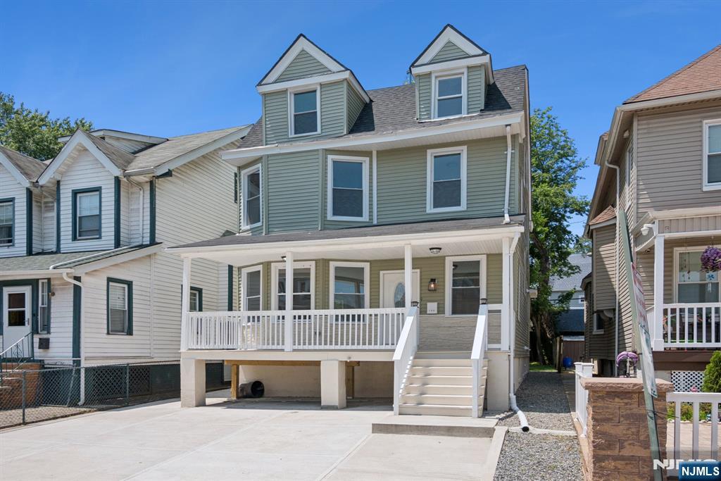 Property for Sale at 189 Greenwood Avenue, East Orange, New Jersey - Bedrooms: 6 
Bathrooms: 3.5 
Rooms: 14  - $567,500