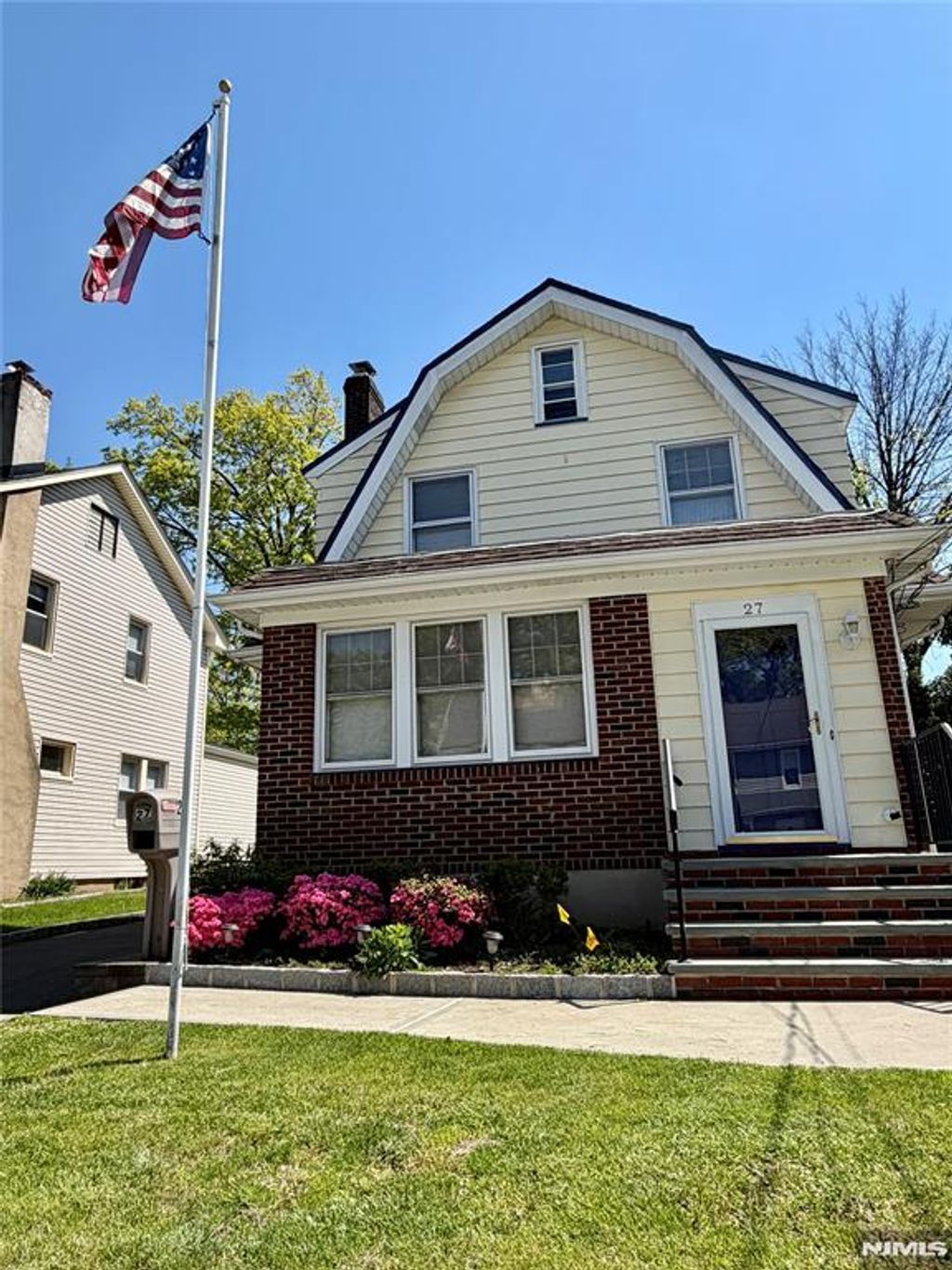 Photo of 27 Roosevelt Avenue, Dumont, NJ 07628 (MLS # 26015144)