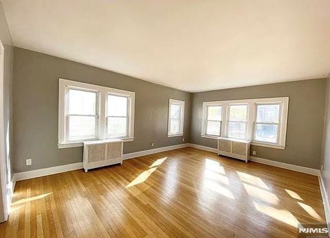 Photo of 51 Homestead Ave #1, Palisades Park, NJ 07650 (MLS # 25040672)