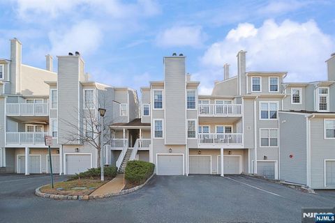 Photo of 33 Markham Circle #91, Englewood, NJ 07631 (MLS # 26013436)