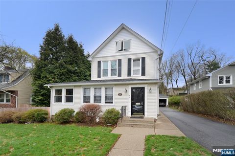188 Highwood Avenue Glen Rock NJ 07452