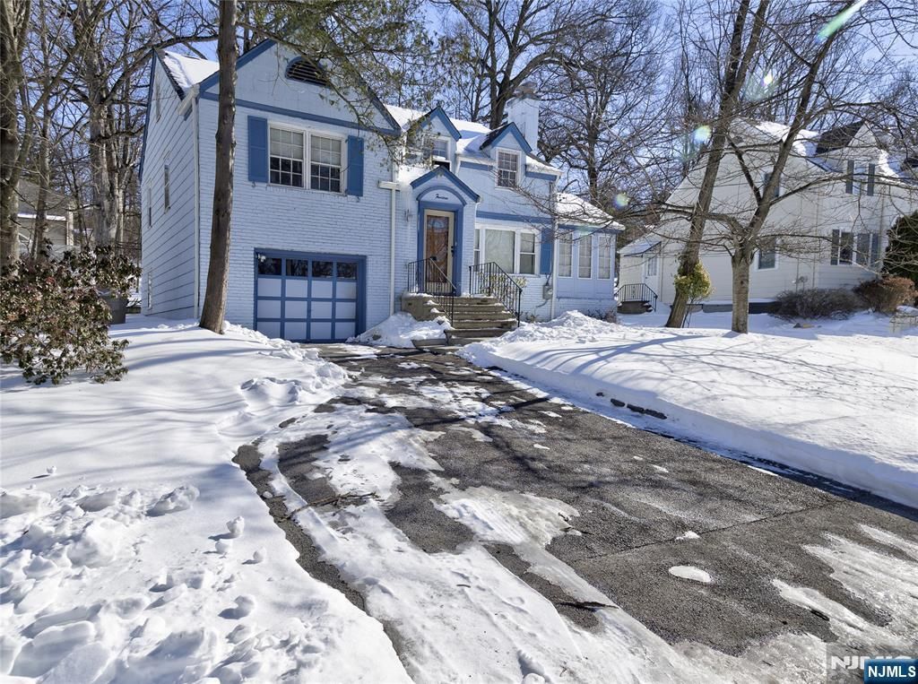 Photo of 14 Lenox Terrace, West Orange, NJ 07052 (MLS # 26003608)