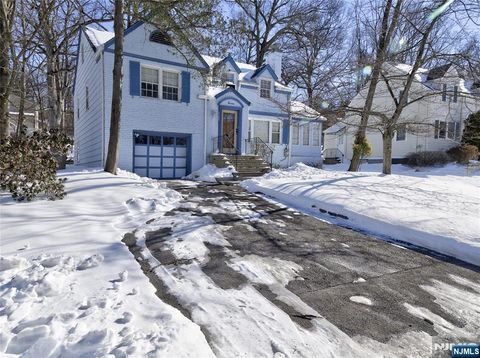 Photo of 14 Lenox Terrace, West Orange, NJ 07052 (MLS # 26003608)