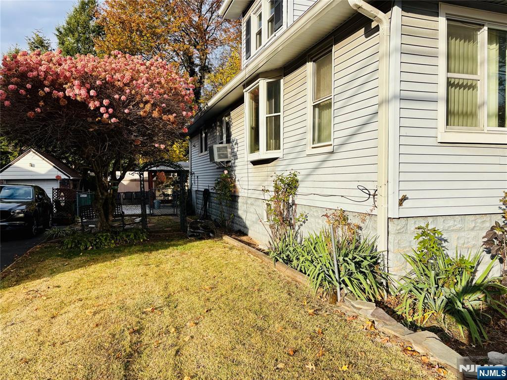 206 Amsterdam Avenue