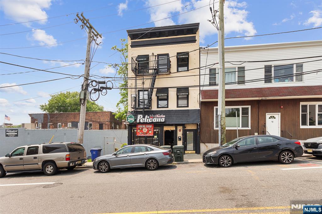 Rental Property at 10 Dempsey, Edgewater, New Jersey - Bedrooms: 2 
Bathrooms: 1 
Rooms: 5  - $2,750 MO.