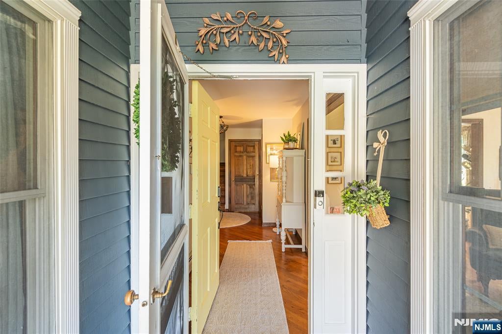 94 3rd Avenue