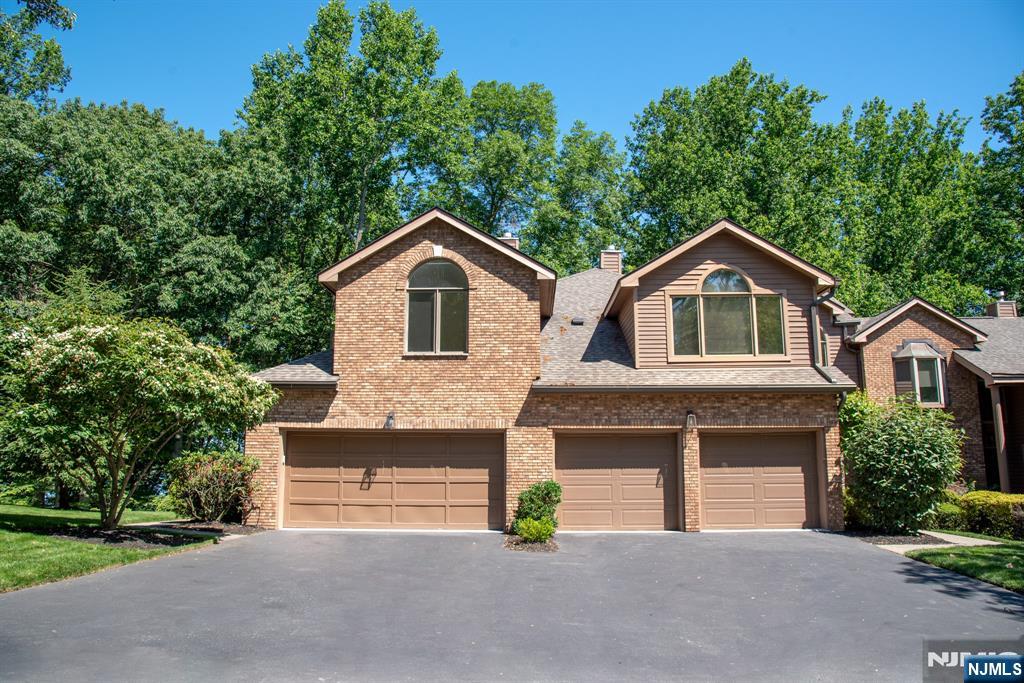 23 Lakeview Drive