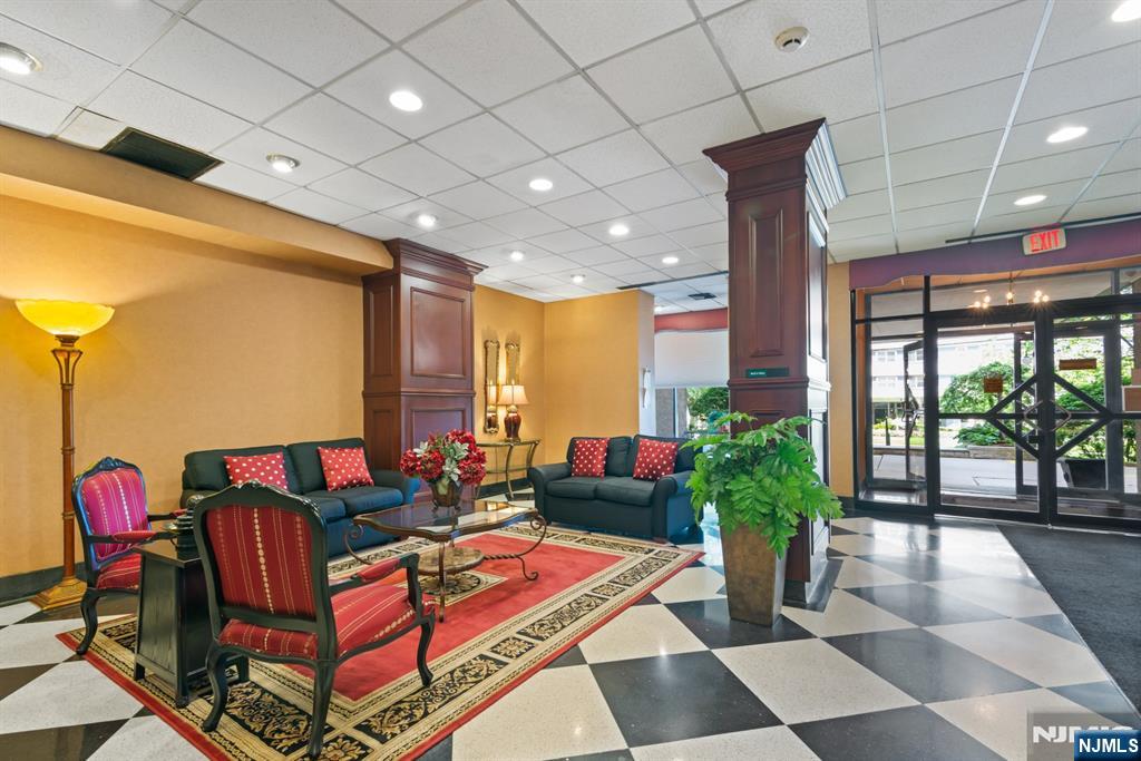 277 Prospect Avenue 8D